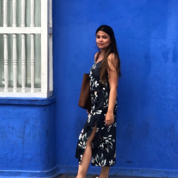 Long dress - Picture 1 of 1